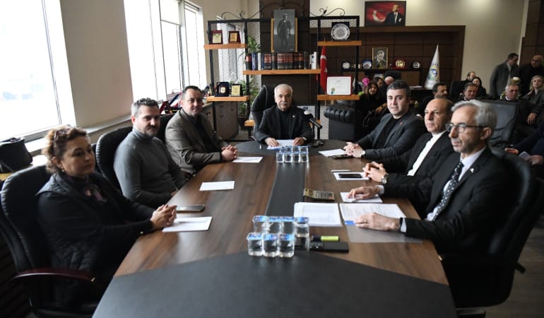 Başkan Özcan, Belediyenin Faaliyetlerini Değerlendirdi