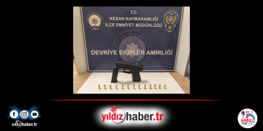 Polisin 'Dur' İhtarına Uymayıp Kaçtı_ Korsesinden Tabanca Çıkan Sürücü 2.16 Promil Alkollü Çıktı!